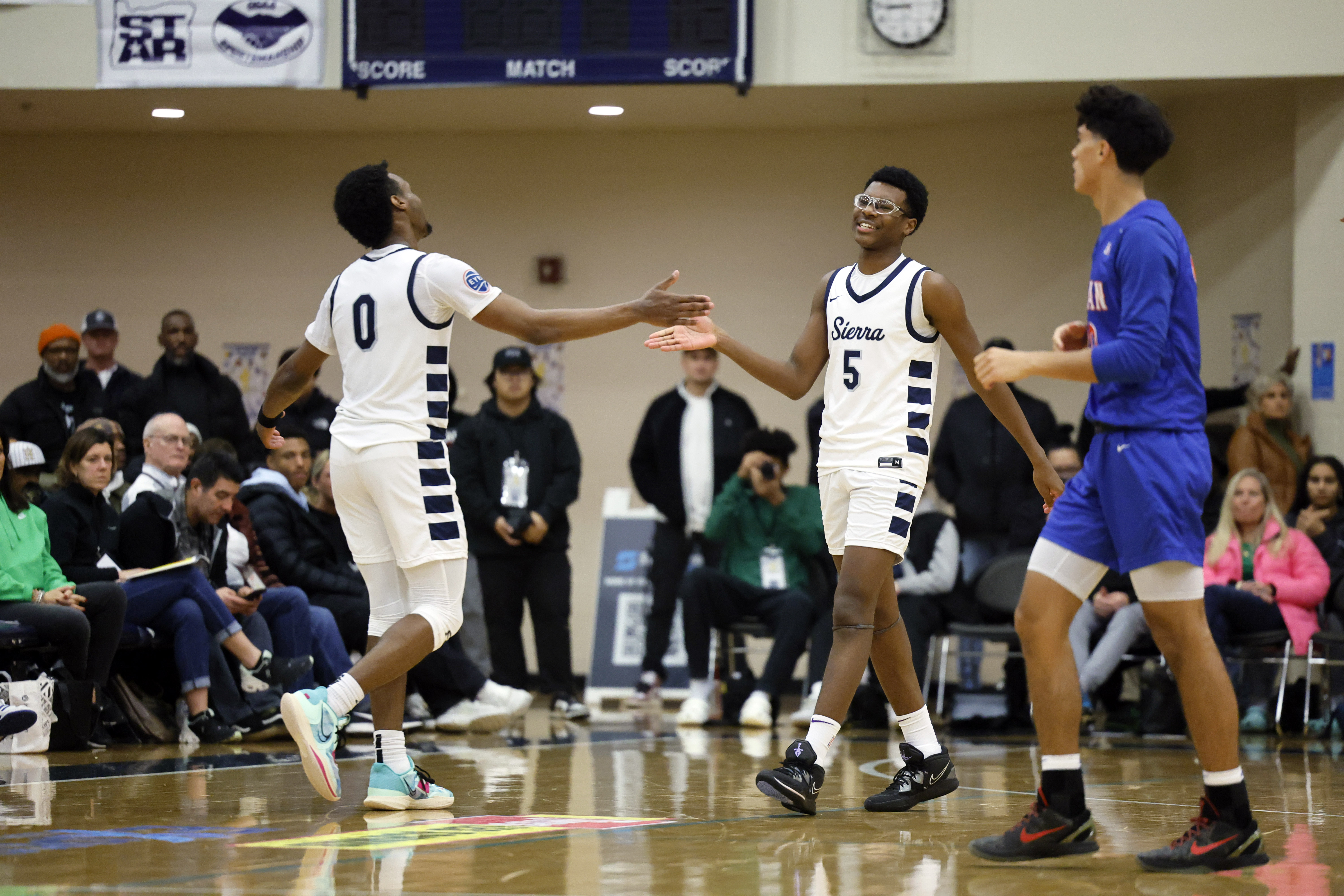 Sierra Canyon Bishop Gorman Les Schwab Invitational Soobum Im 86